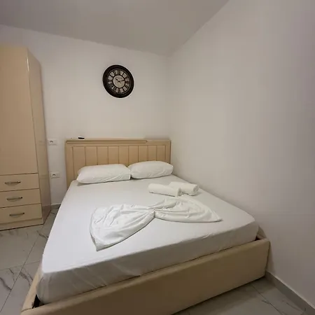 Vandrerhjem Leo Shkodër